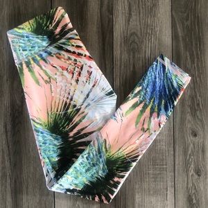 Fabletics Pink Palm Salar Legging